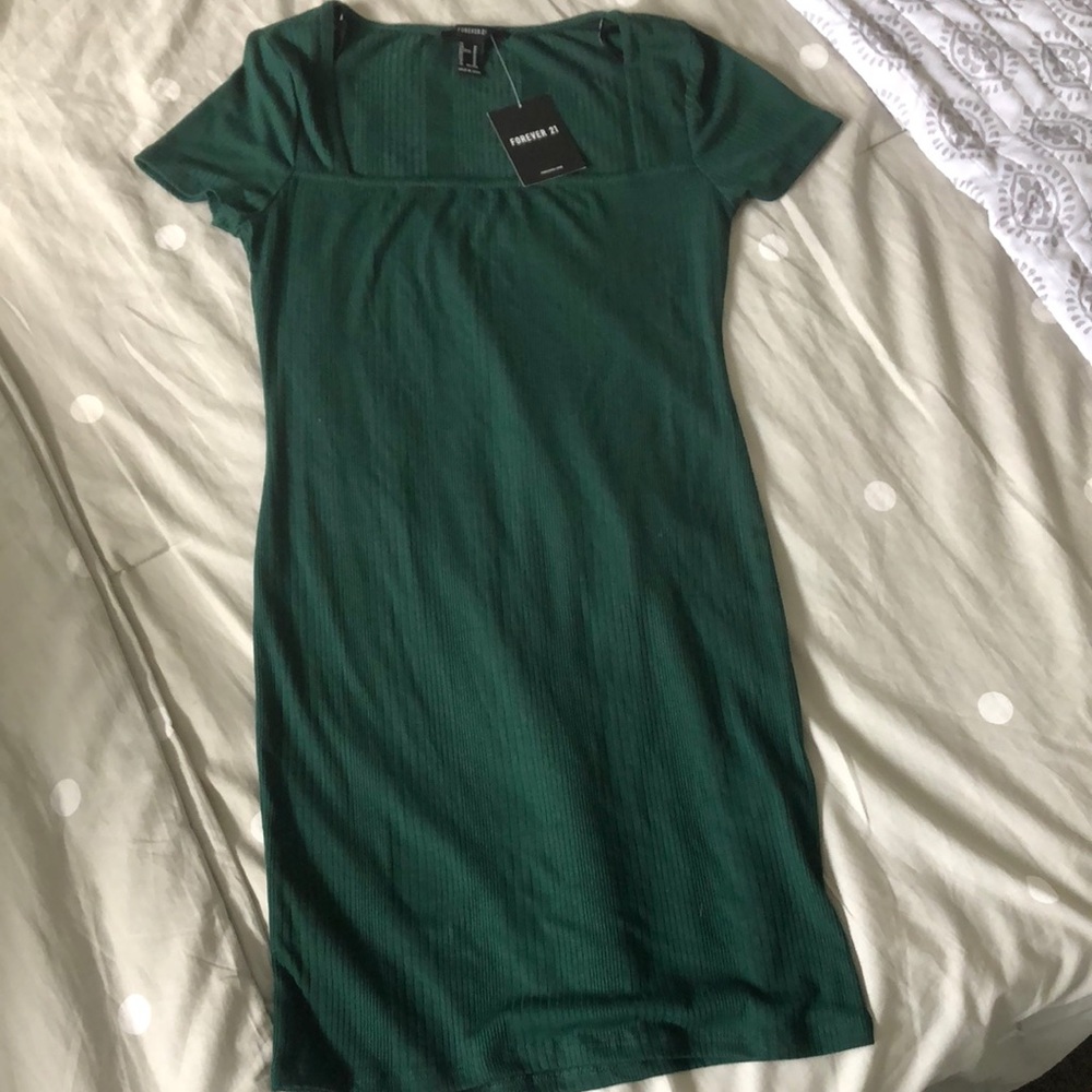 NWT Hunter Green M dress